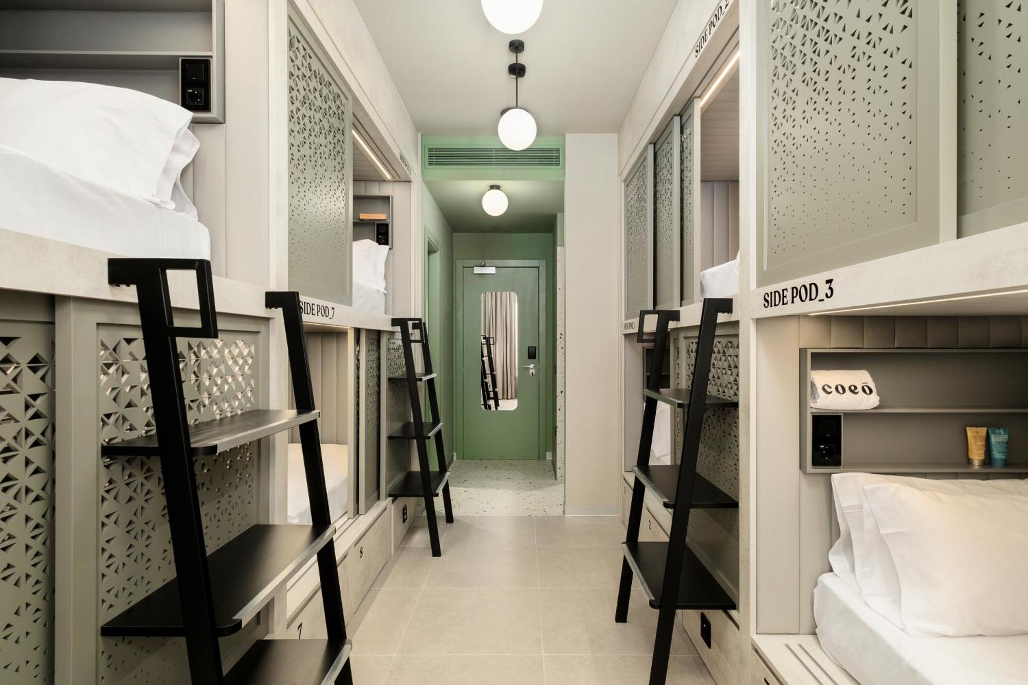 Coeo Hernan Ruiz Rooftop Pool Hostel มาลากา ภายนอก รูปภาพ