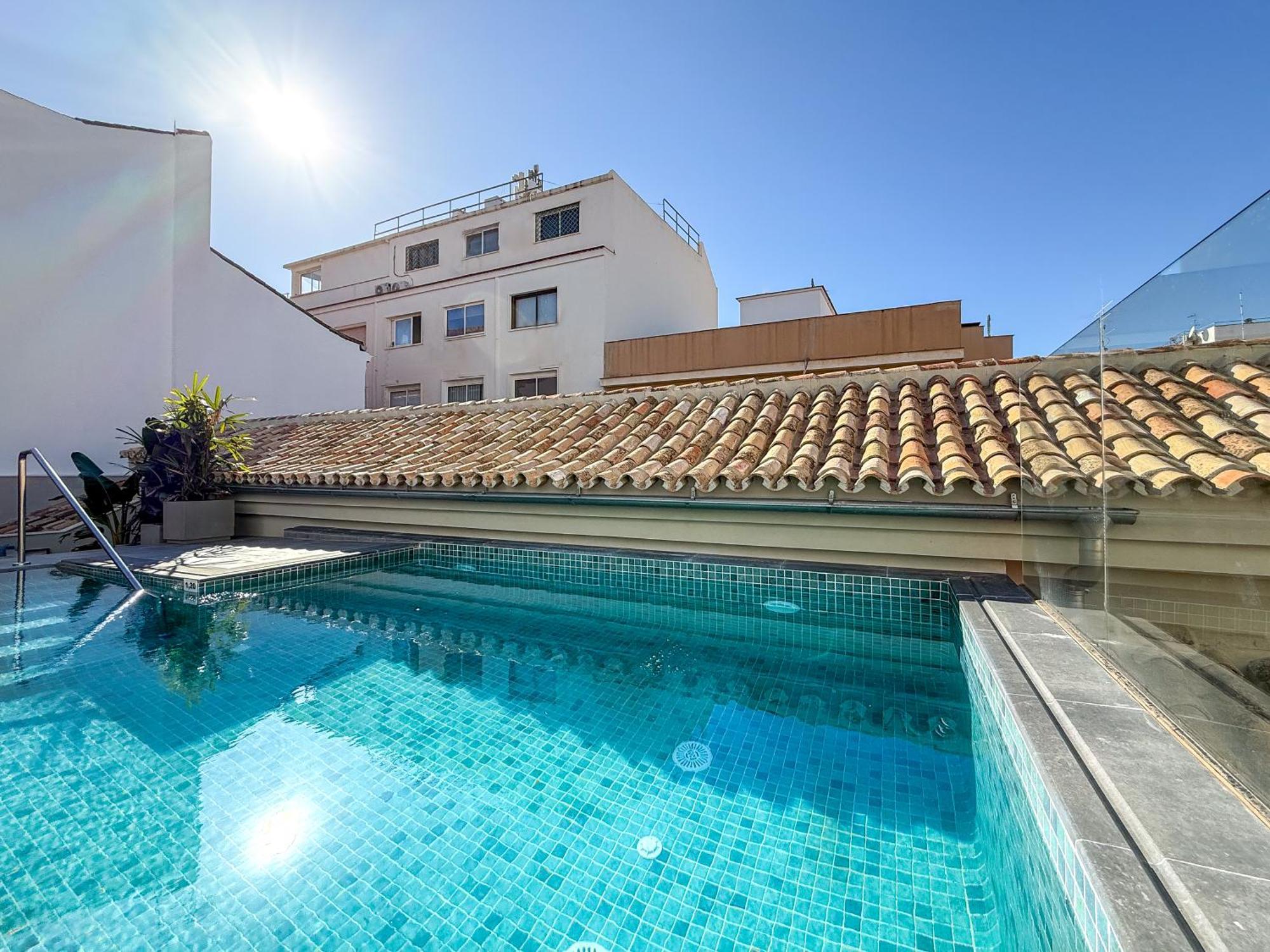 Coeo Hernan Ruiz Rooftop Pool Hostel มาลากา ภายนอก รูปภาพ